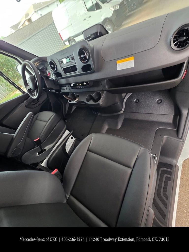 New 2026 Mercedes-Benz Sprinter 2500 image 8