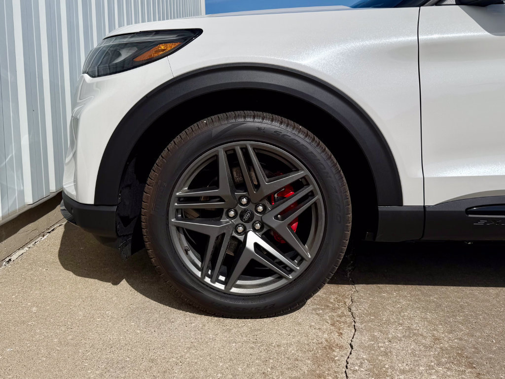 New 2026 Ford Explorer ST w/ Sun And Sound Package AWD/4WD image 40