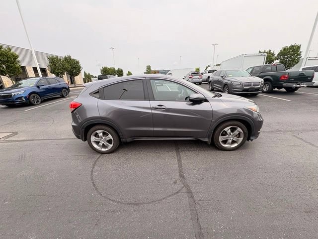 Used 2017 Honda HR-V EX image 4