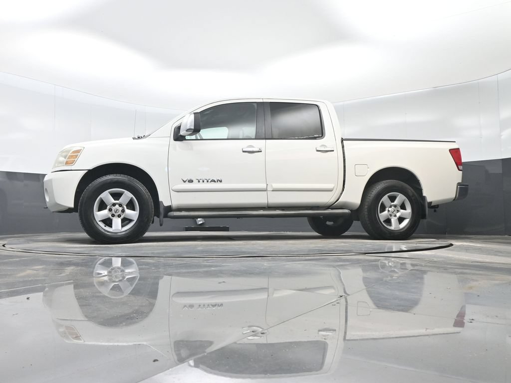 Used 2005 Nissan Titan SE w/ (T01) Tow Pkg AWD/4WD image 27