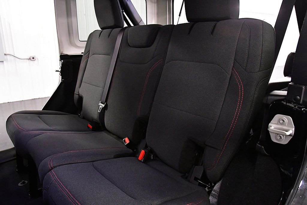 Used 2024 Jeep Wrangler Unlimited Rubicon image 29