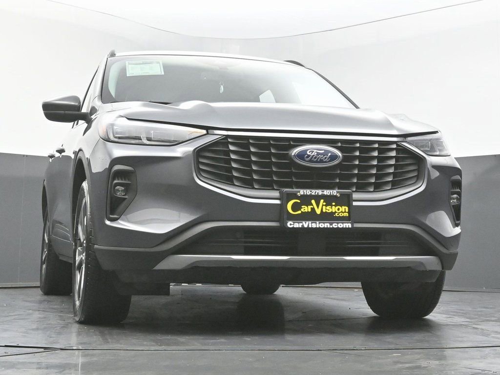 Used 2025 Ford Escape Platinum image 52