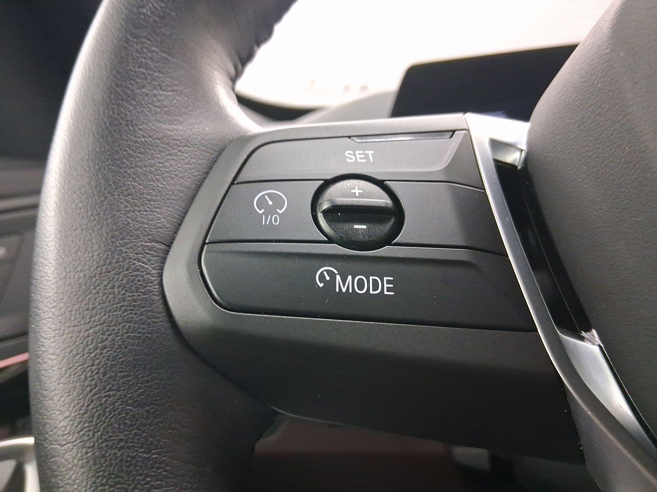 Used 2025 BMW X1 xDrive28i image 14