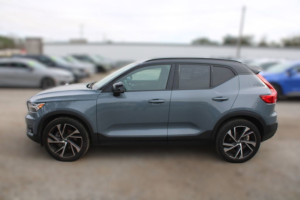 Used 2021 Volvo XC40 T5 R-Design image 14