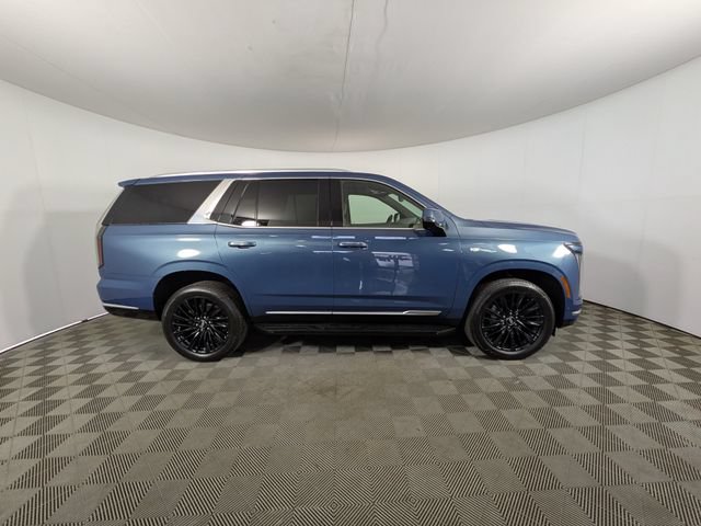 Used 2025 Cadillac Escalade Premium Luxury AWD/4WD image 2