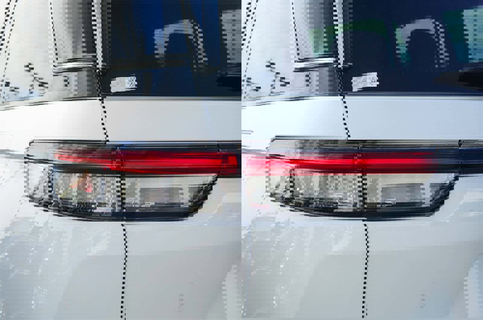 Used 2022 Jeep Grand Cherokee Summit w/ Advanced Protech Group IV image 7