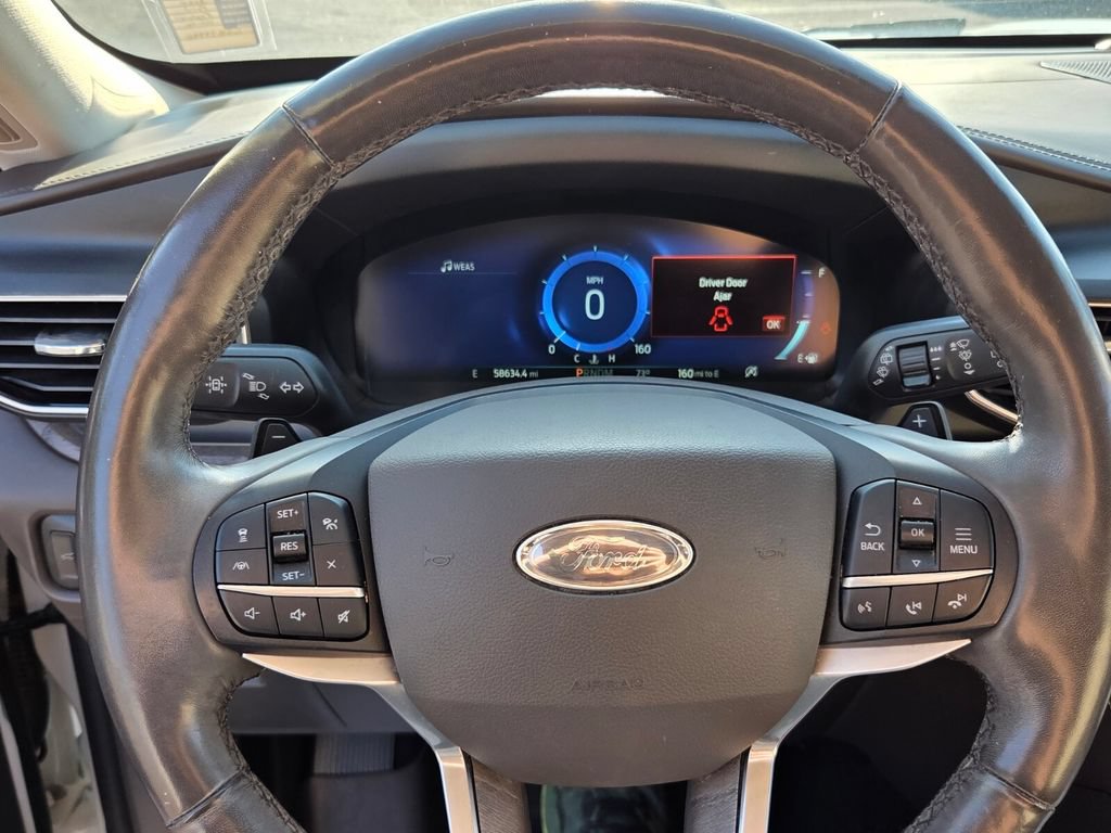 Used 2020 Ford Explorer Platinum w/ Premium Technology Package AWD/4WD image 28