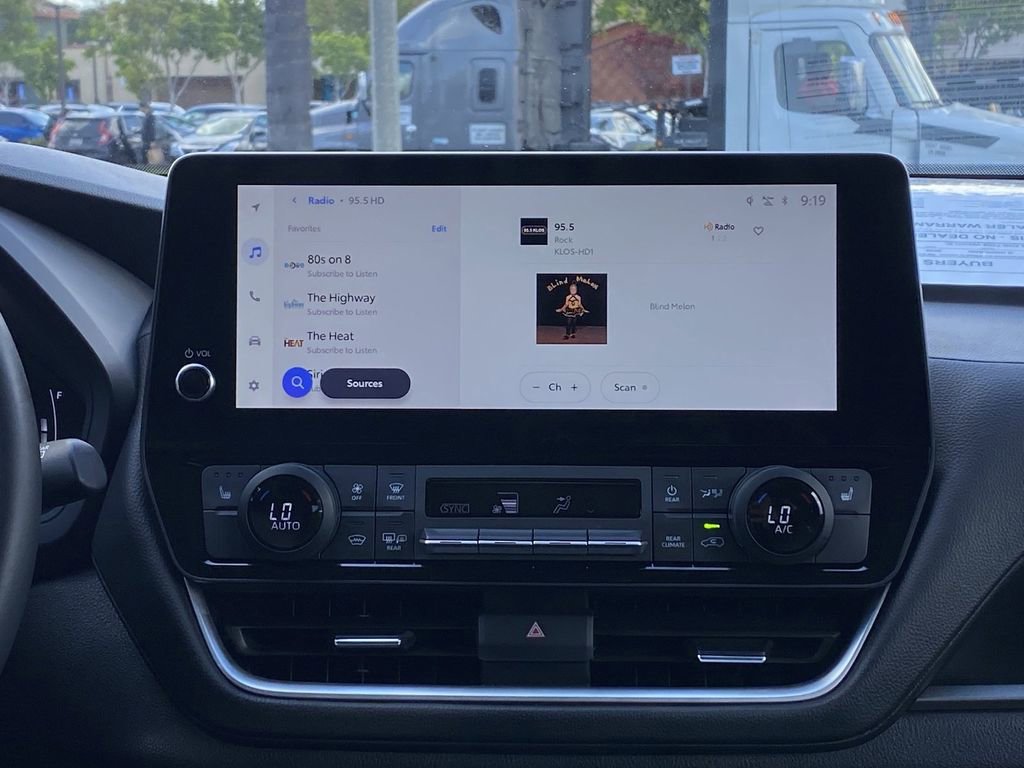 Certified 2025 Toyota Grand Highlander AWD image 26