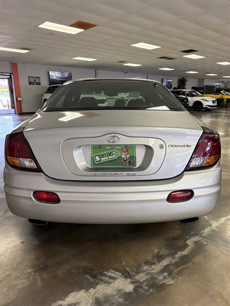 Used 2001 Oldsmobile Aurora 3.5 w/ Convenience Pkg FWD image 6