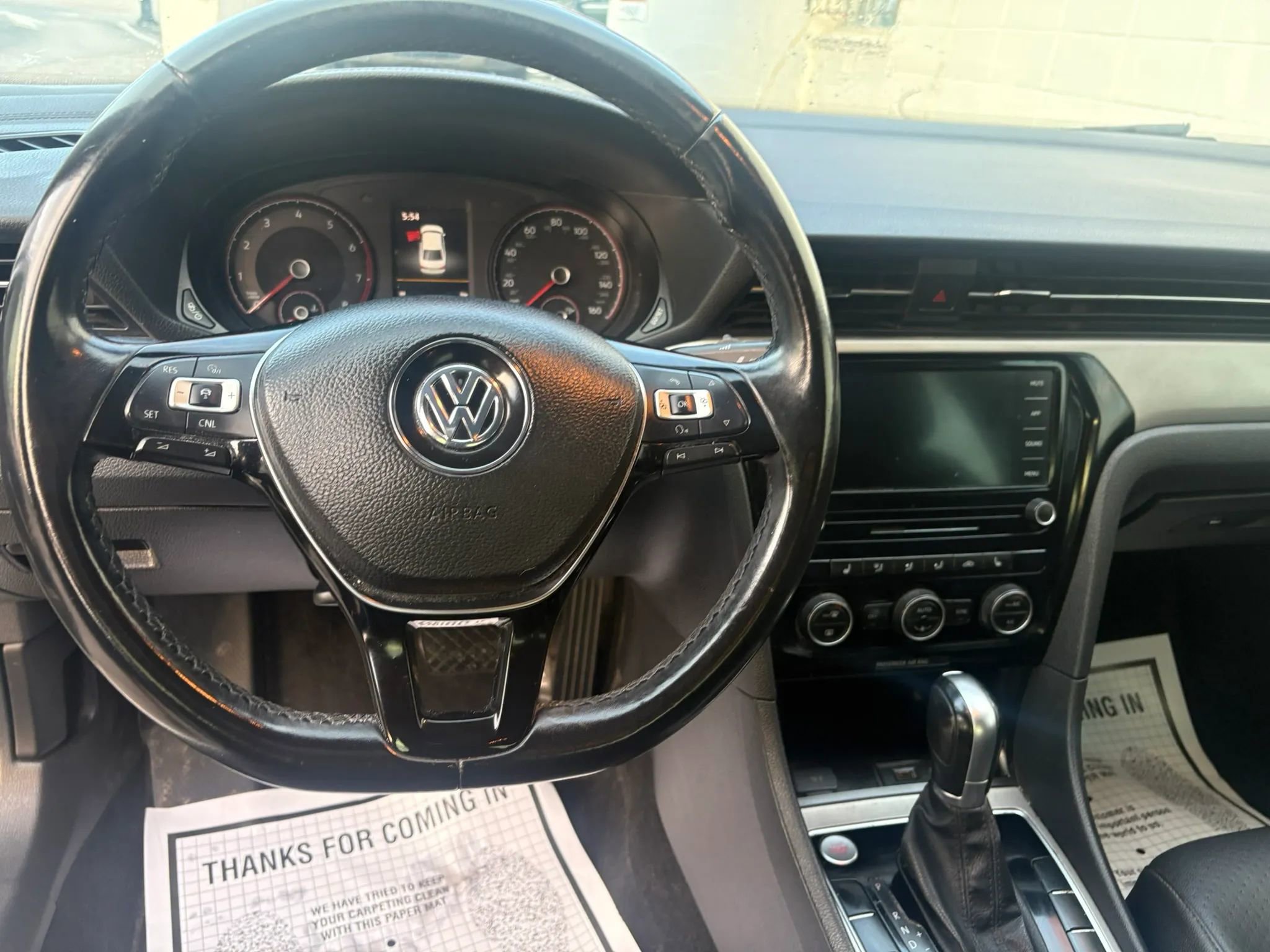 Used 2020 Volkswagen Passat 2.0T SE FWD image 11