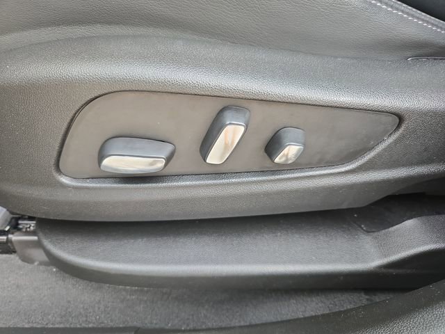 Used 2024 Cadillac XT6 Premium Luxury AWD/4WD image 31