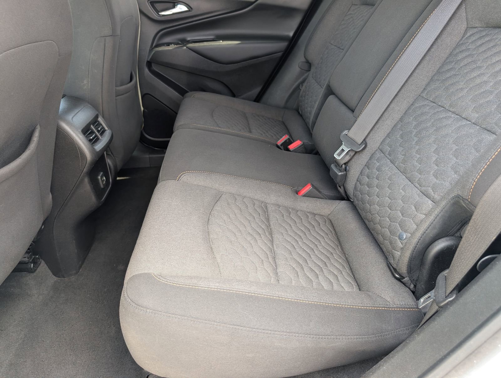 Used 2019 Chevrolet Equinox LT w/ LPO, Floor Liner Package AWD/4WD image 16