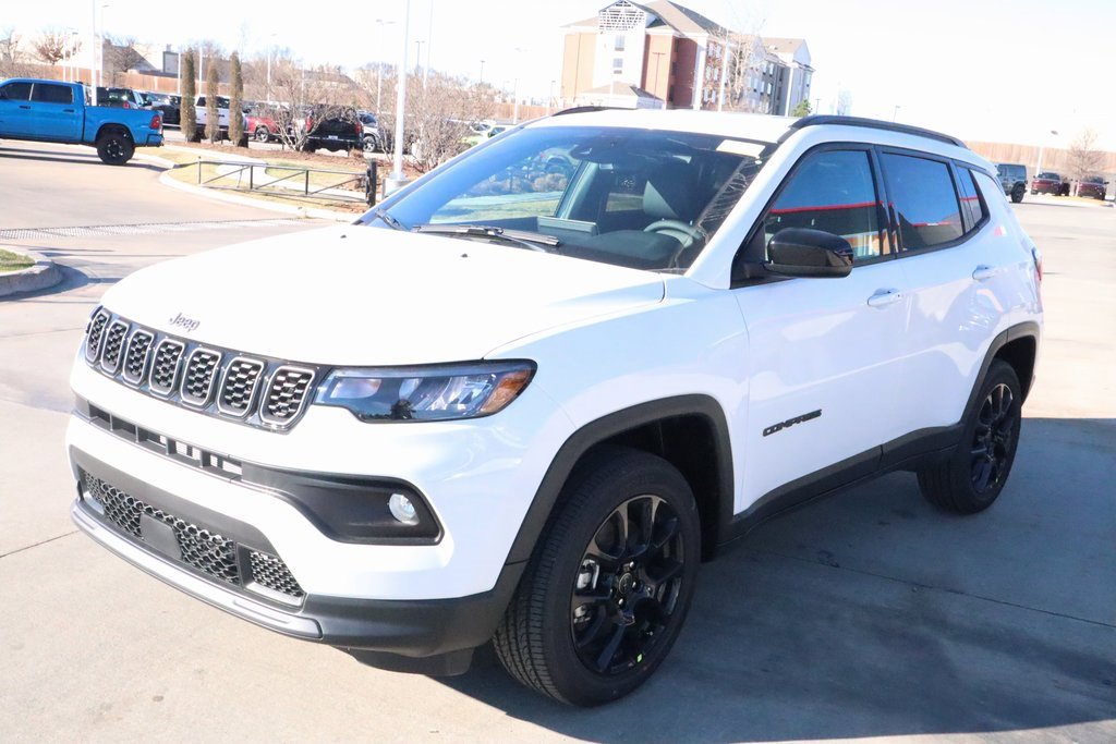 New 2026 Jeep Compass Latitude image 11