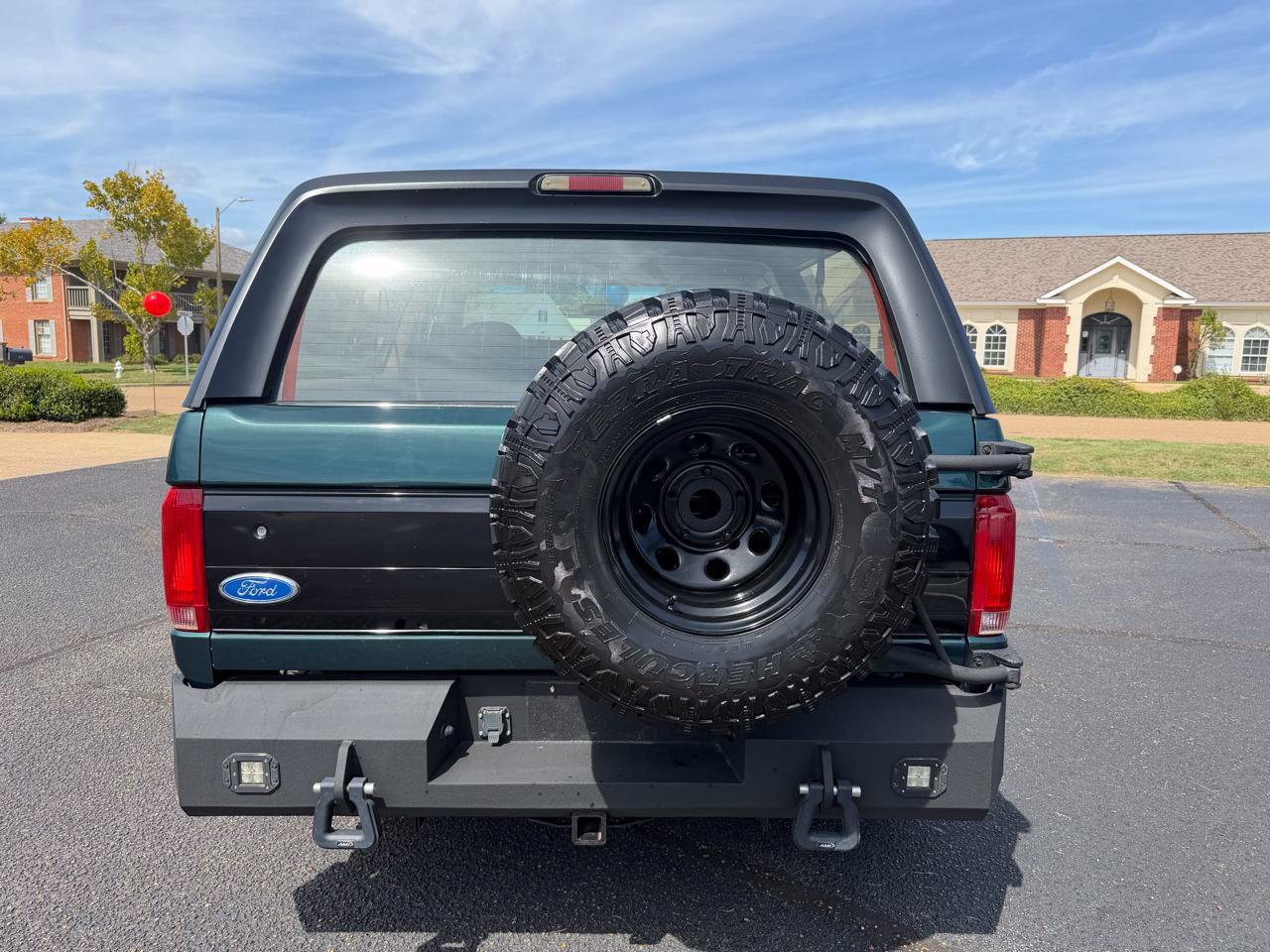 Used 1993 Ford Bronco XLT AWD/4WD image 5