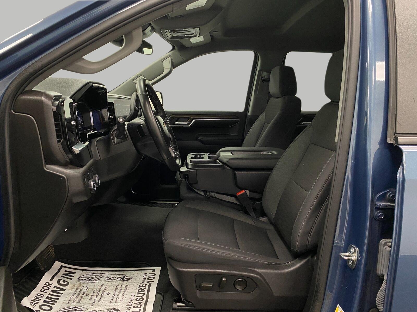 Used 2024 Chevrolet Silverado 1500 LT AWD/4WD image 57