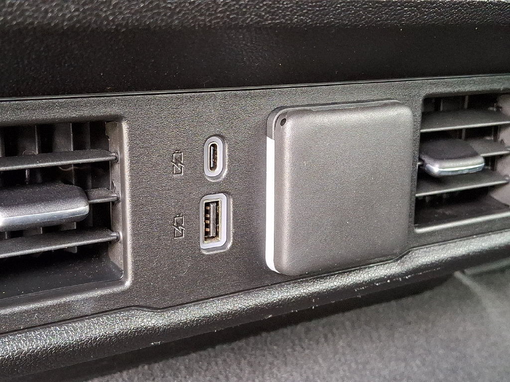 Used 2024 Chevrolet Silverado 1500 LT AWD/4WD image 11