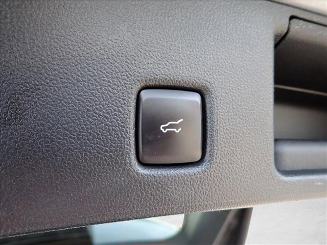 Used 2024 Ford Escape ST-Line image 9
