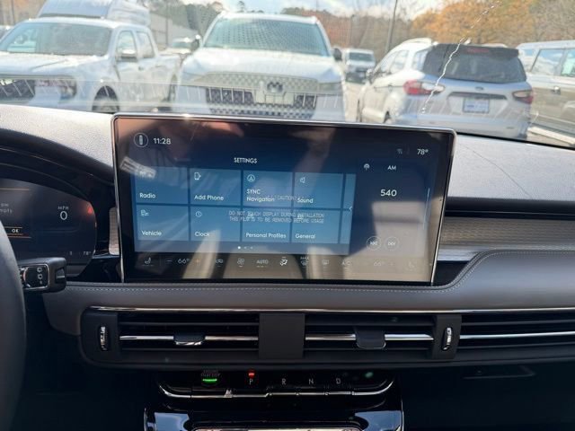 New 2026 Lincoln Corsair Premiere image 17