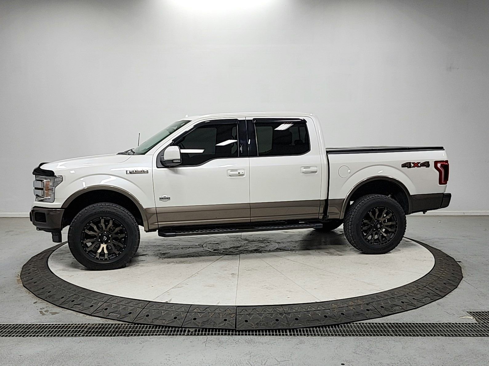 Used 2019 Ford F150 King Ranch image 4