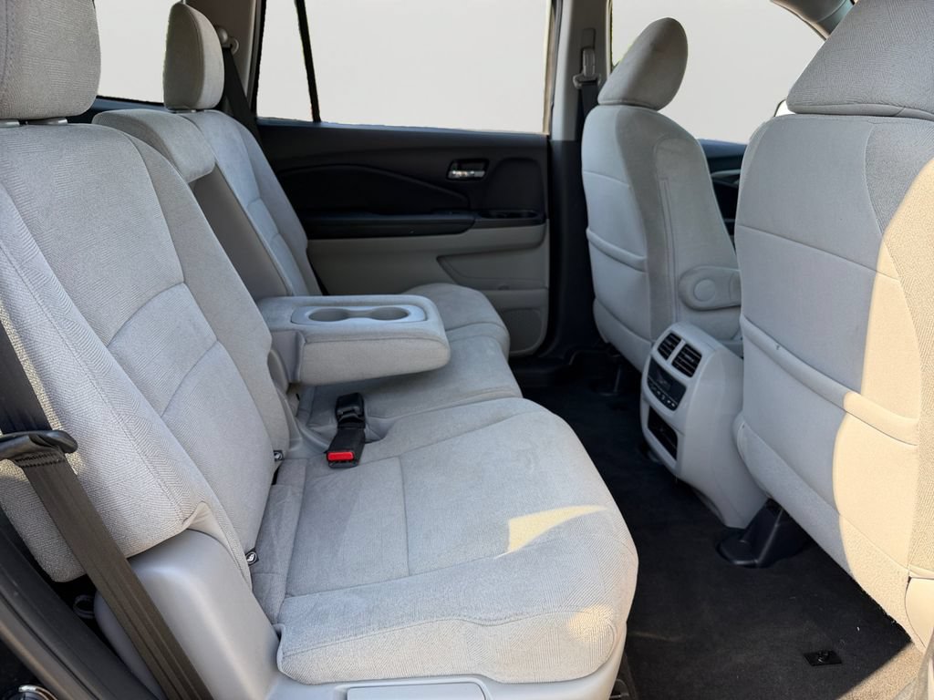 Used 2019 Honda Pilot EX image 8