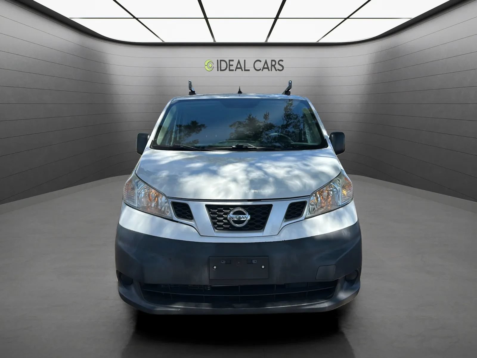 Used 2018 Nissan NV200 S FWD image 2