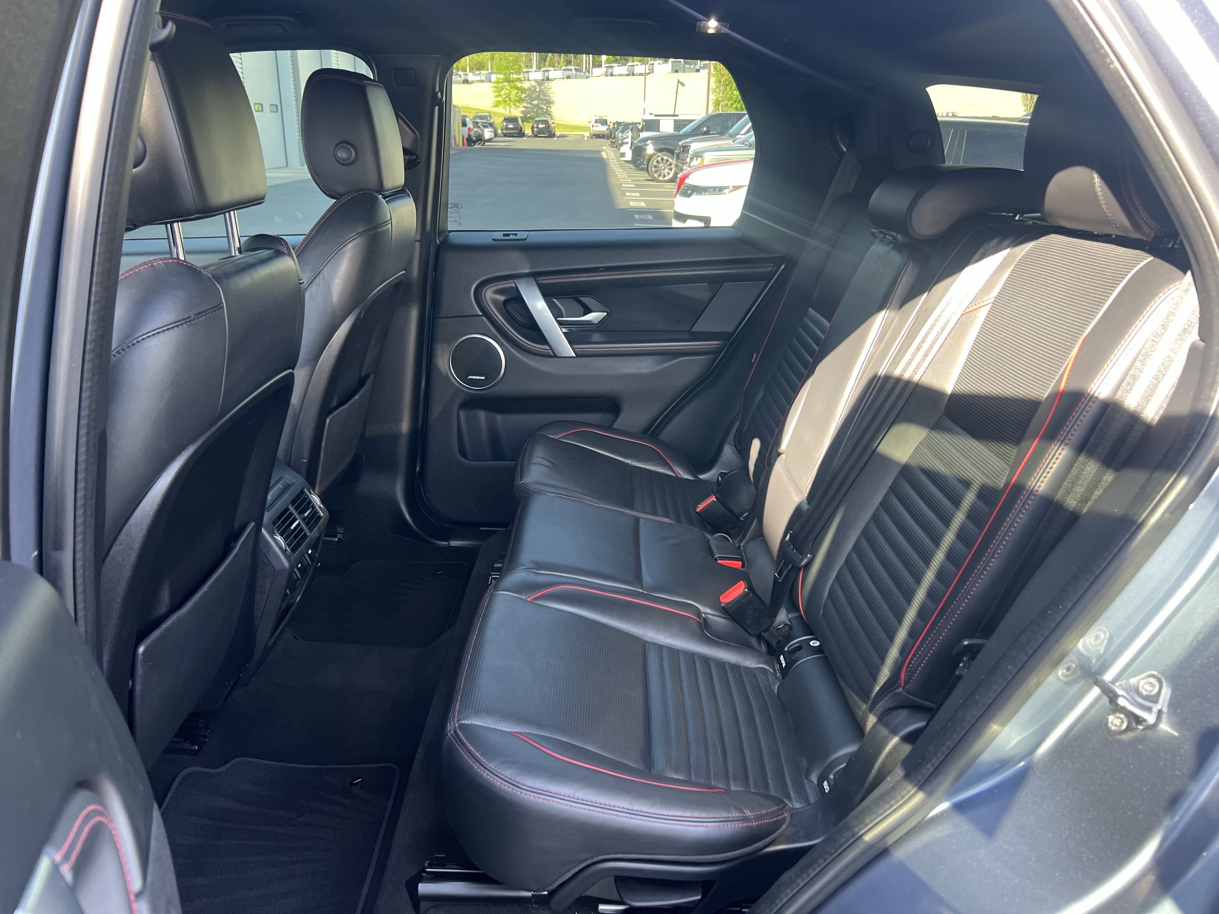 Used 2020 Land Rover Discovery Sport SE R-Dynamic image 30