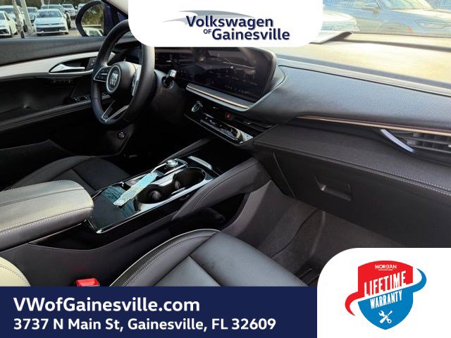 Used 2025 Buick Envision Avenir image 10