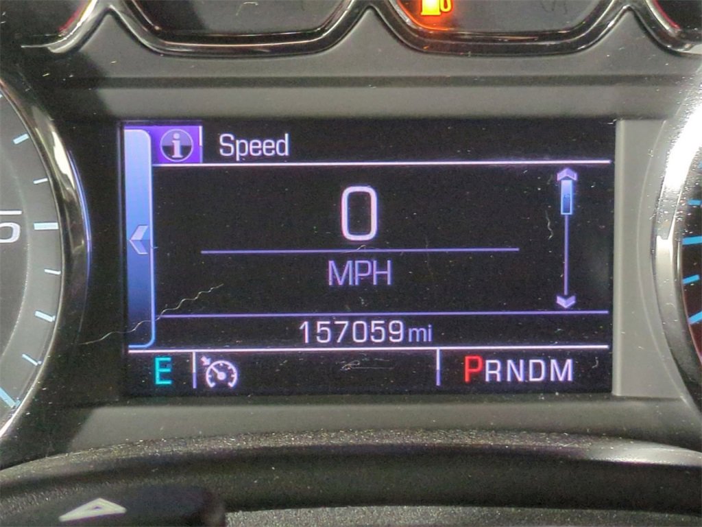 Used 2015 Chevrolet Suburban LT image 12