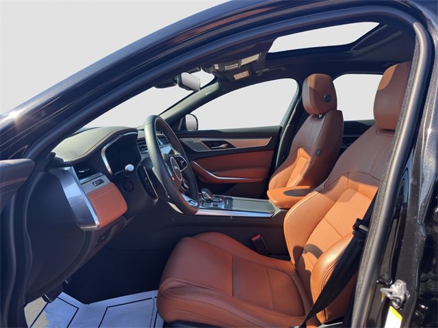 Used 2024 Jaguar XF R-Dynamic SE image 9