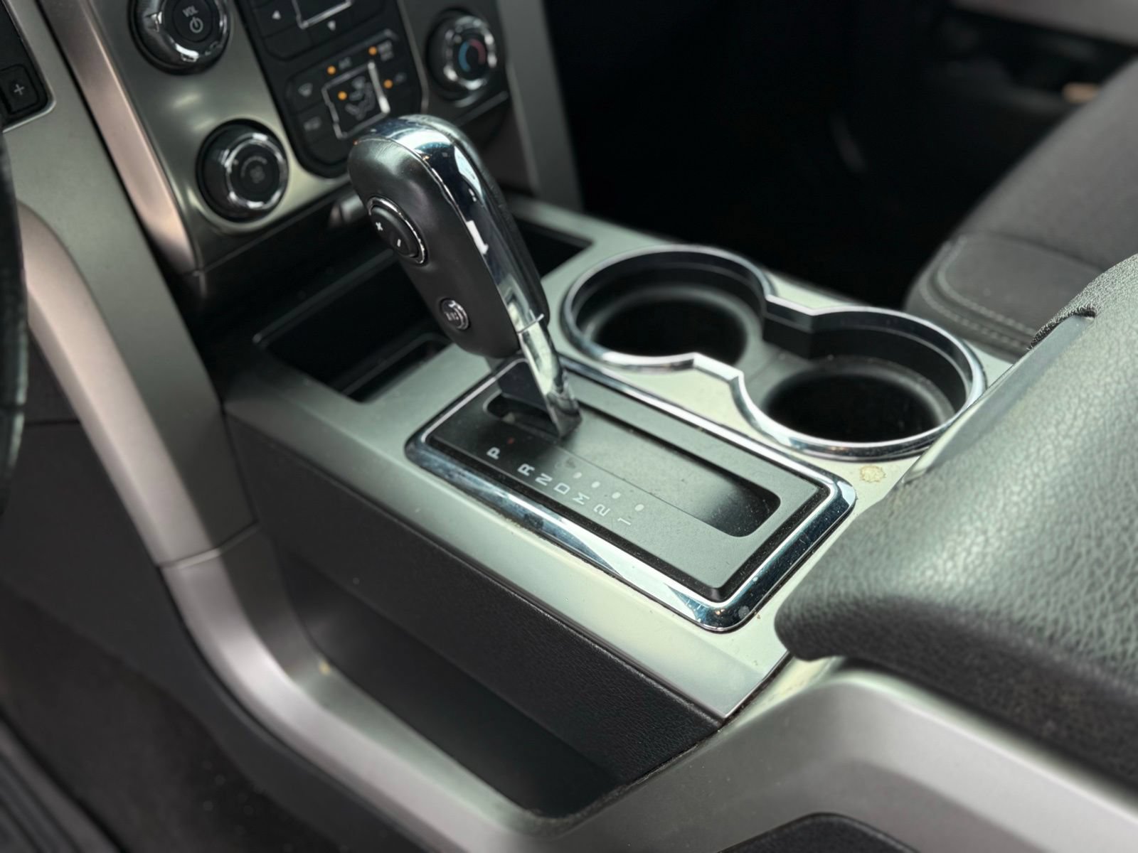 Used 2013 Ford F150 FX4 w/ Mid Equipment Group AWD/4WD image 10