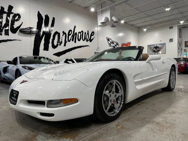 Used 2004 Chevrolet Corvette Convertible RWD image 32