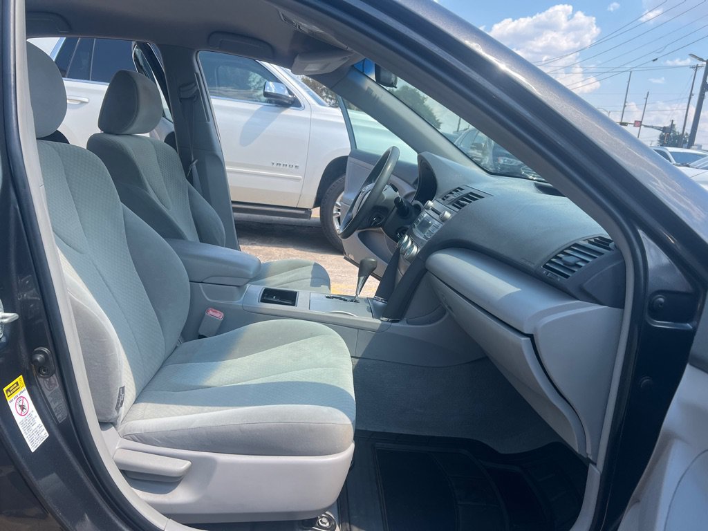 Used 2009 Toyota Camry LE FWD image 14