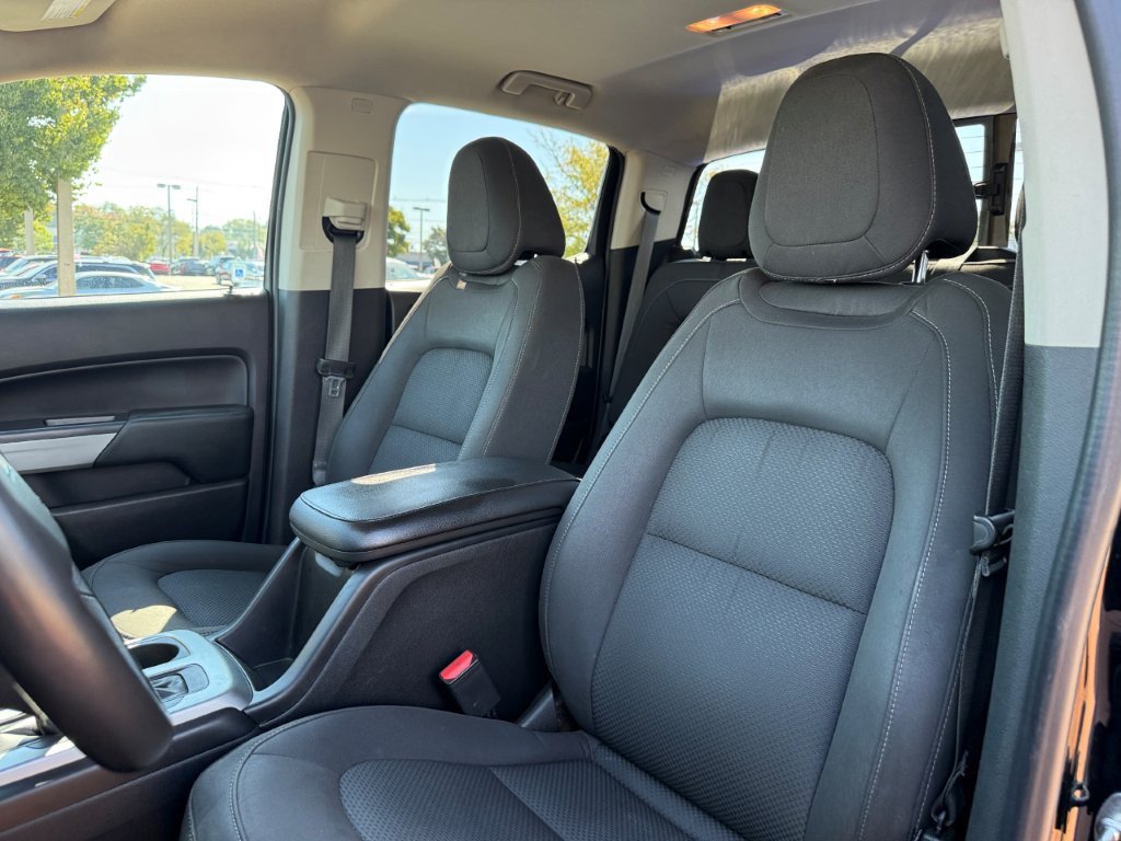 Used 2018 Chevrolet Colorado LT w/ LT Convenience Package AWD/4WD image 15