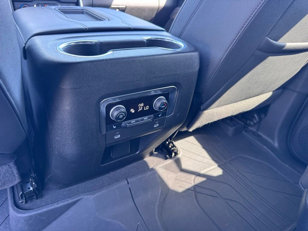 Used 2023 Chevrolet Tahoe LT w/ Luxury Package AWD/4WD image 33