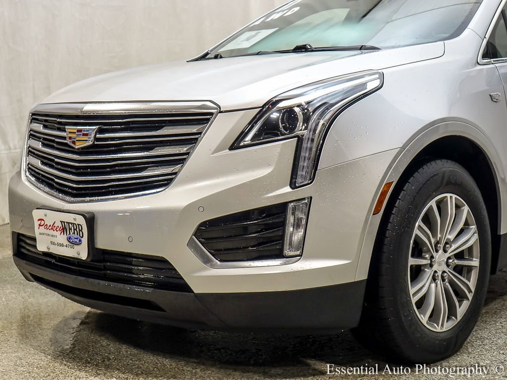 Used 2017 Cadillac XT5 Luxury w/ Driver Awareness Package AWD/4WD image 4