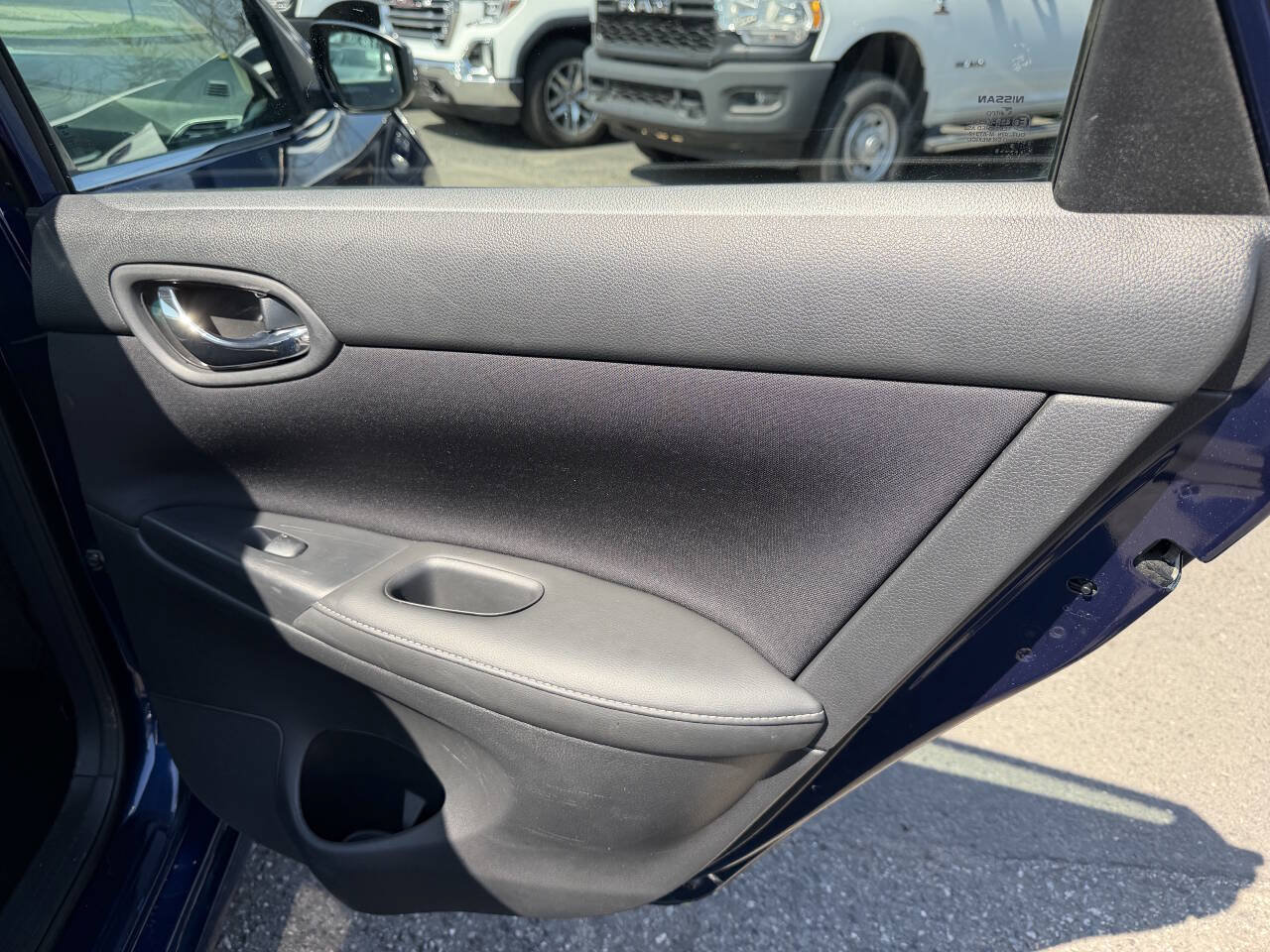 Used 2018 Nissan Sentra S FWD image 12