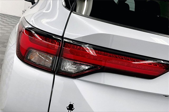 Used 2024 Mitsubishi Outlander SEL Black Edition image 32