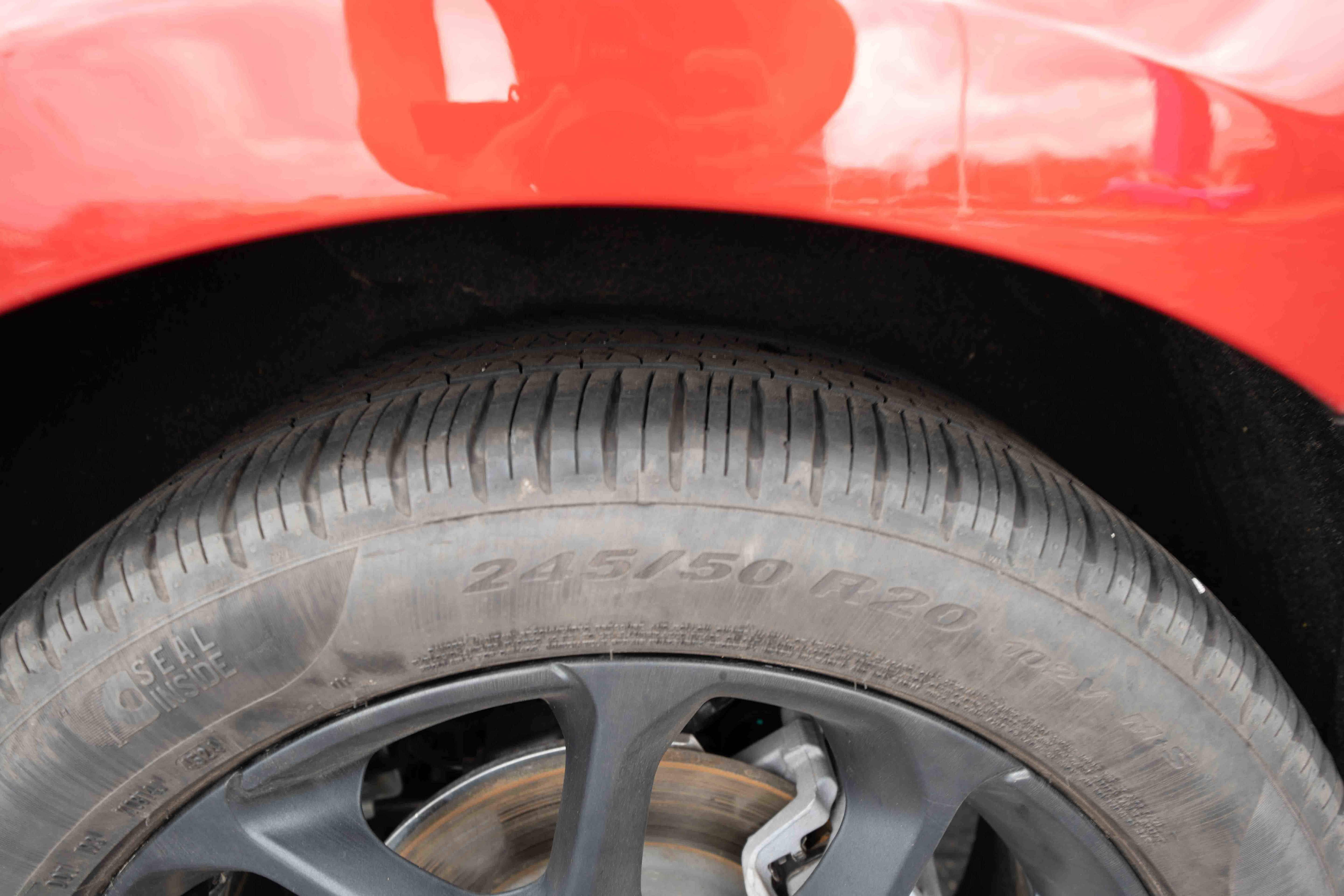 Used 2025 Chrysler Pacifica Limited FWD image 31