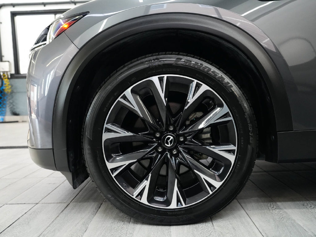 Used 2024 MAZDA CX-90 Plug-In Hybrid w/ Premium Pkg AWD/4WD image 9