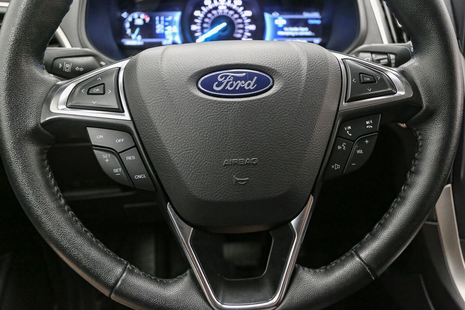 Used 2024 Ford Edge SEL AWD/4WD image 29