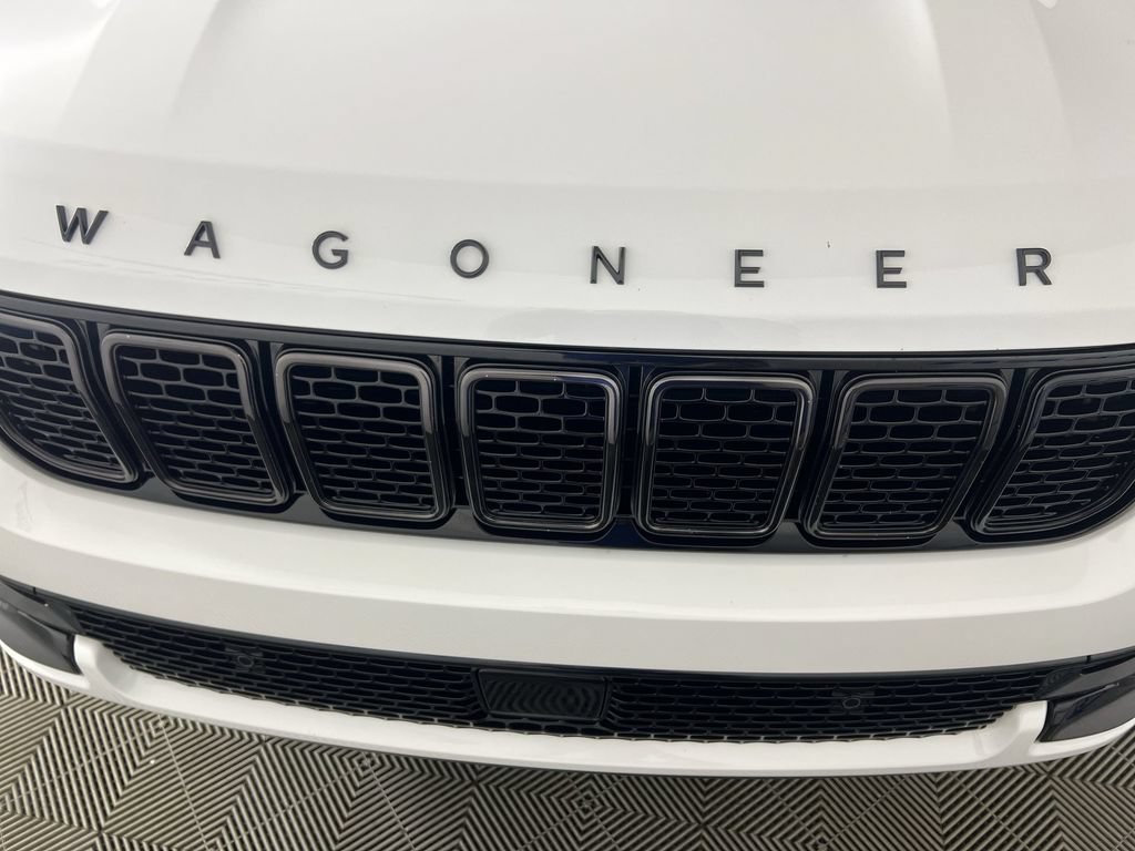 Used 2023 Jeep Wagoneer Series II AWD/4WD image 32