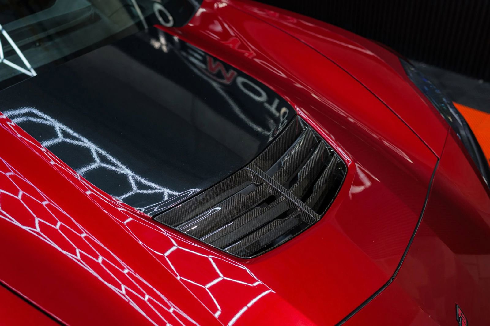 Used 2015 Chevrolet Corvette Z06 w/ 3LZ Preferred Equipment Group RWD image 8