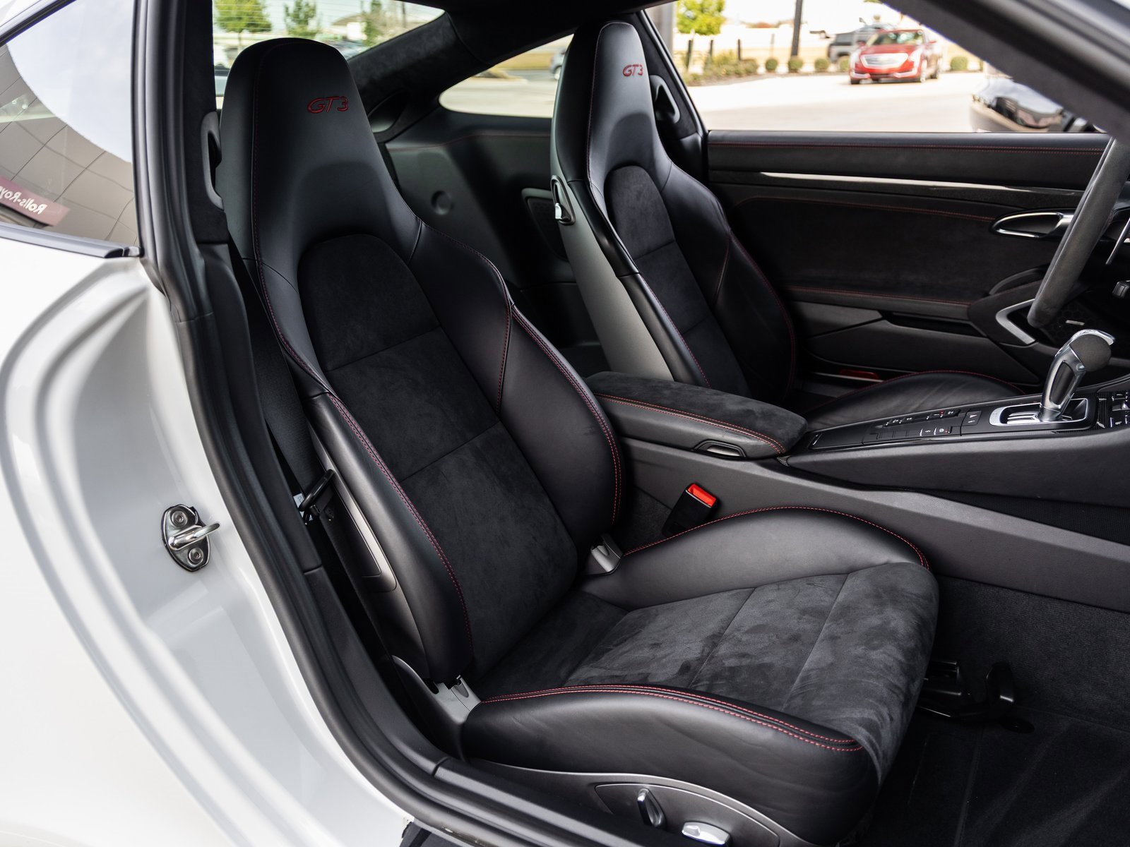 Used 2018 Porsche 911 GT3 image 44