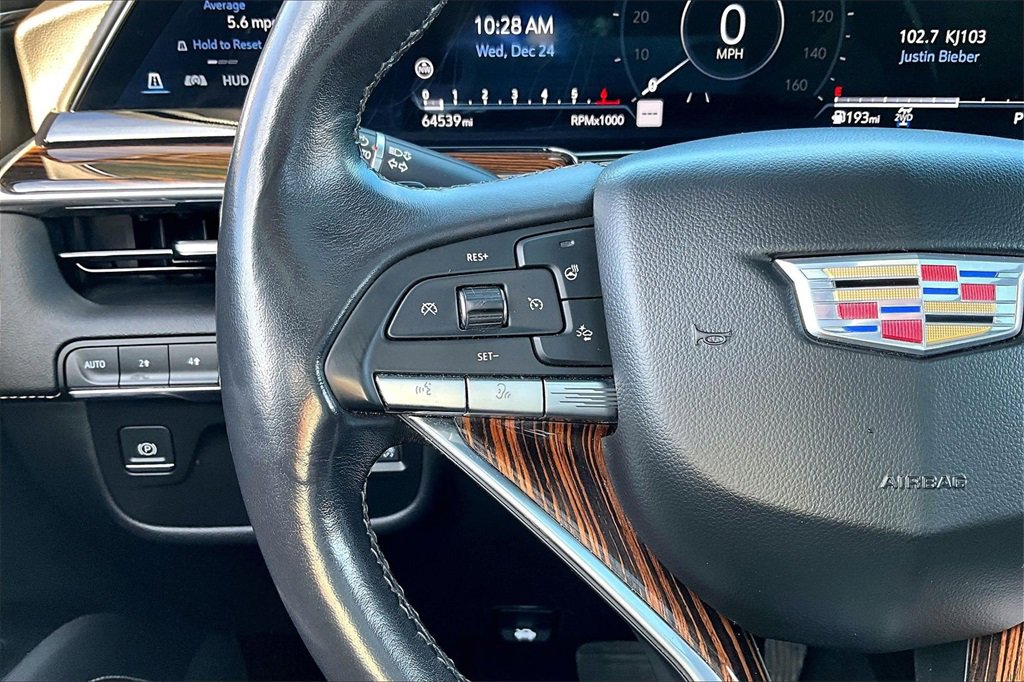 Used 2021 Cadillac Escalade Premium Luxury image 20