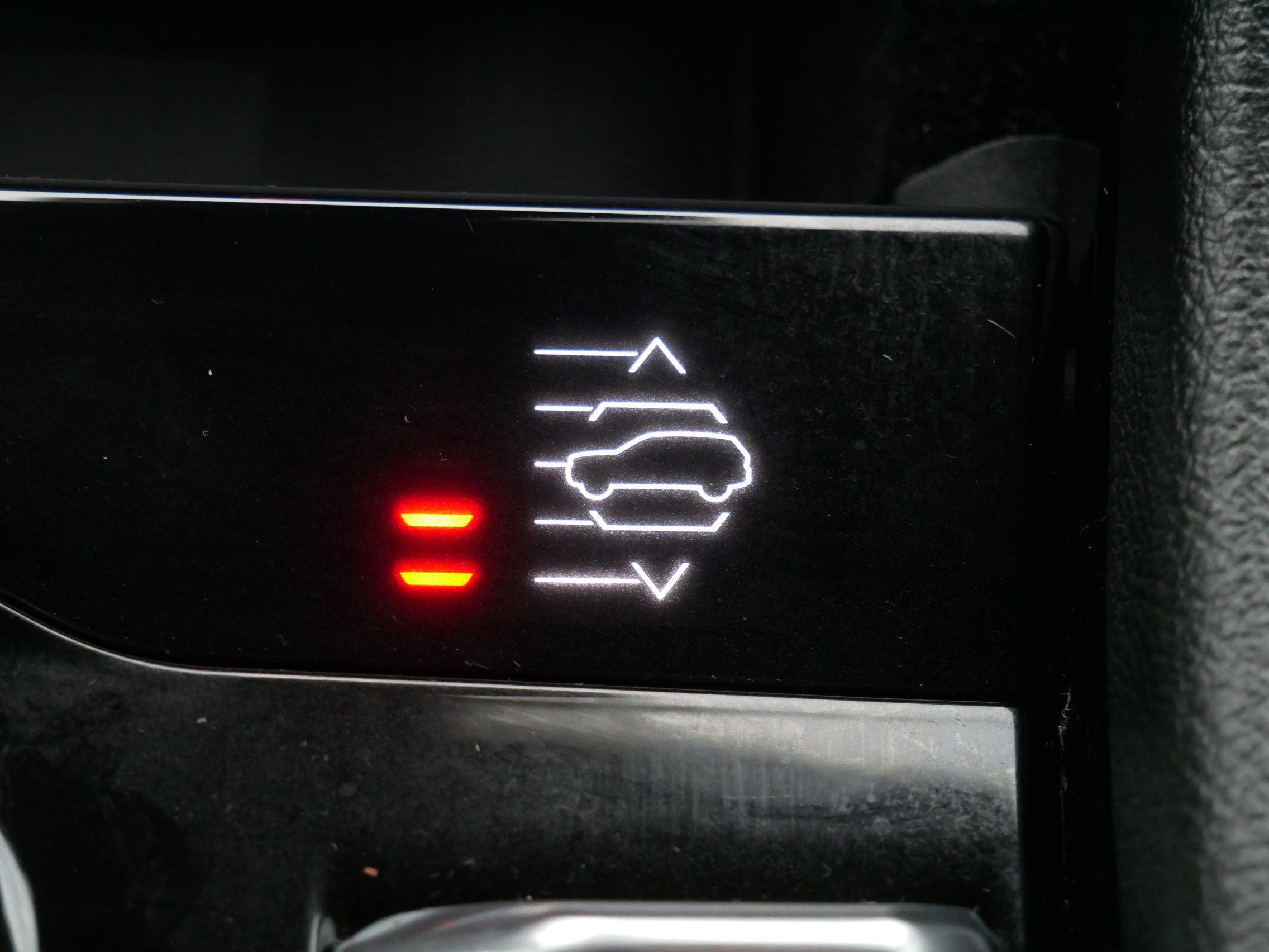 Used 2022 Jeep Grand Cherokee Overland w/ Luxury Tech Group IV image 36