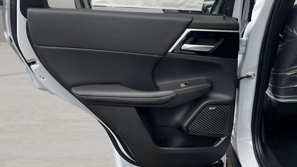 New 2025 Mitsubishi Outlander Trail Edition AWD/4WD image 25