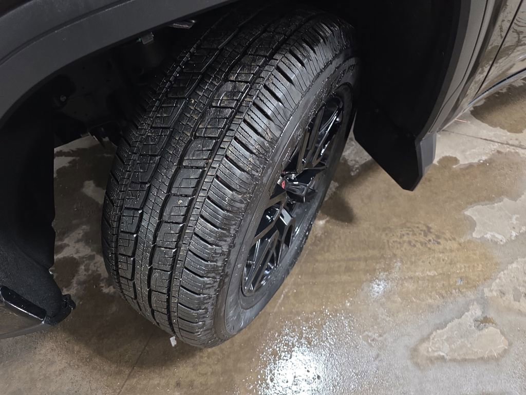 New 2025 GMC Sierra 1500 Pro w/ Graphite Edition image 34