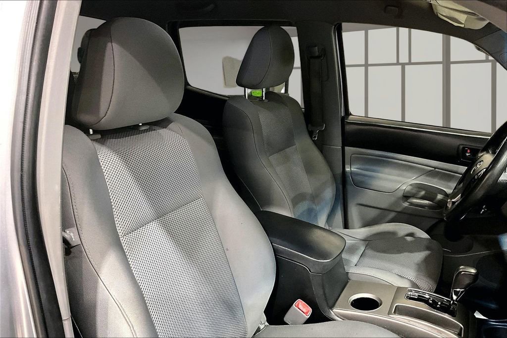 Used 2015 Toyota Tacoma 4x4 Double Cab w/ TRD Sport Package image 7