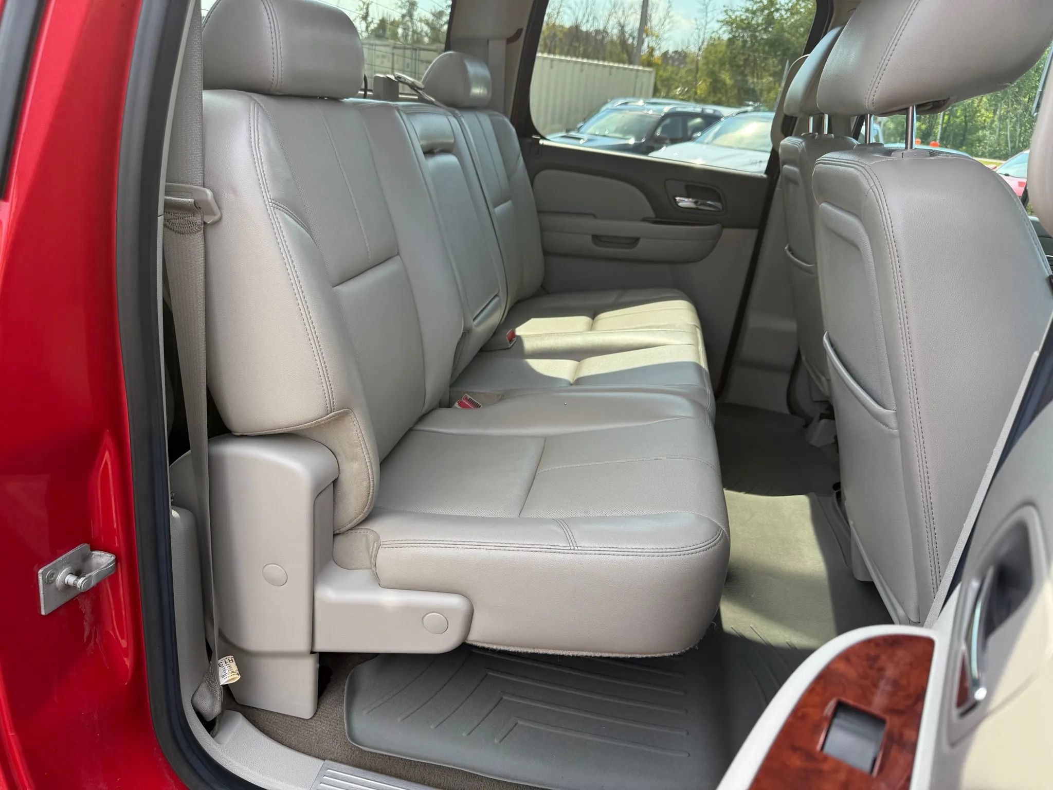 Used 2014 Chevrolet Silverado 2500 LTZ w/ LTZ Plus Package AWD/4WD image 48