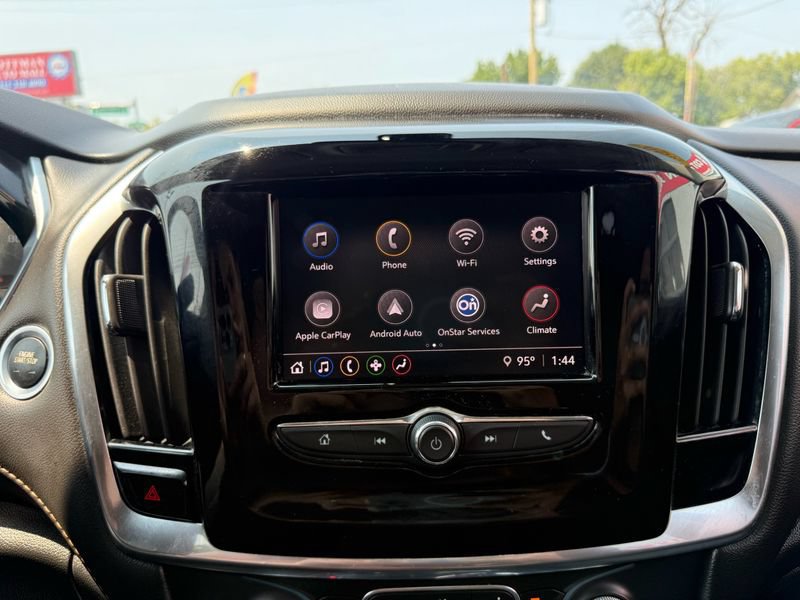 Used 2020 Chevrolet Traverse LS AWD/4WD image 22